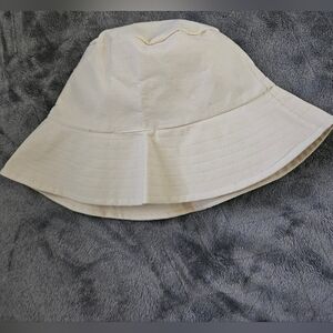 NWT OAK+FORT bucket hat